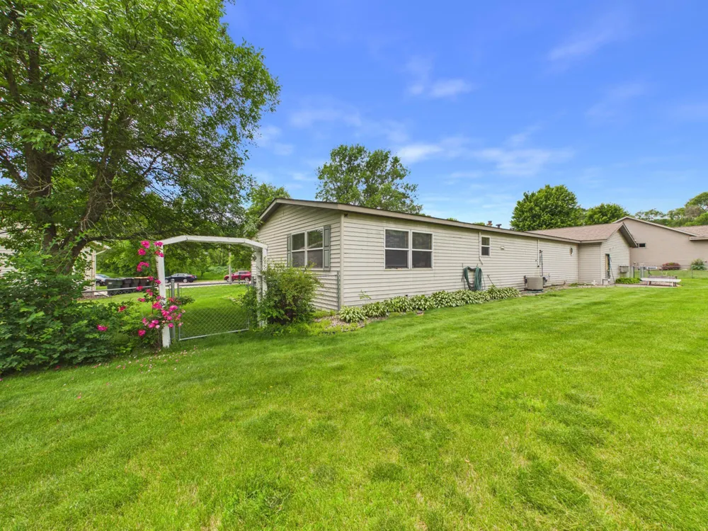 113 E Ridgeview Drive Starbuck, MN 56381