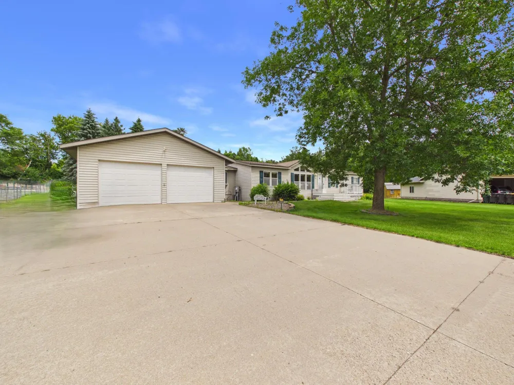 113 E Ridgeview Drive Starbuck, MN 56381