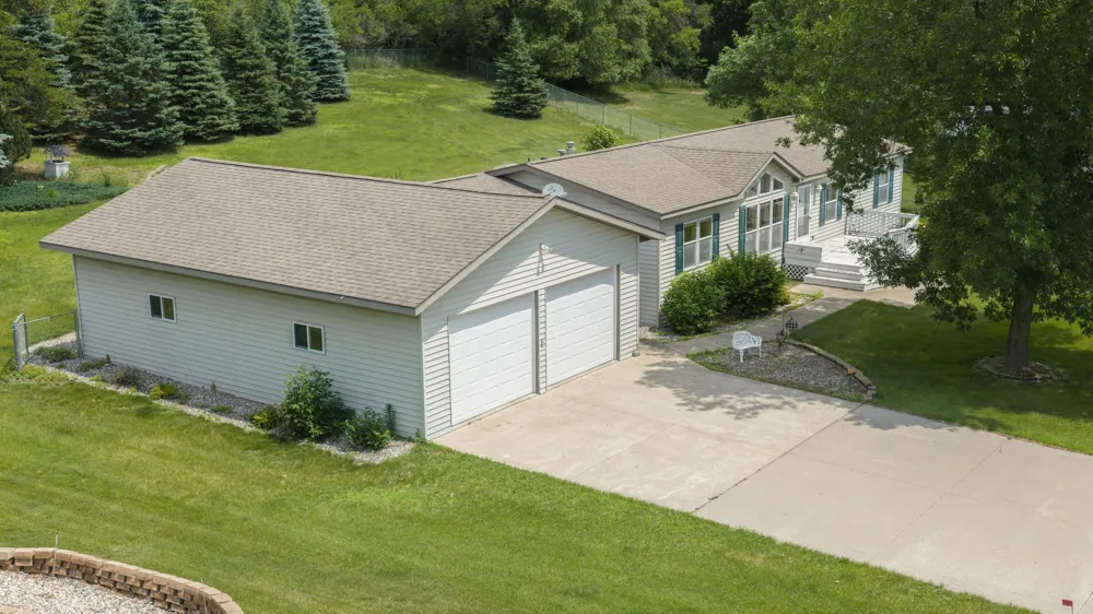 113 E Ridgeview Drive Starbuck, MN 56381