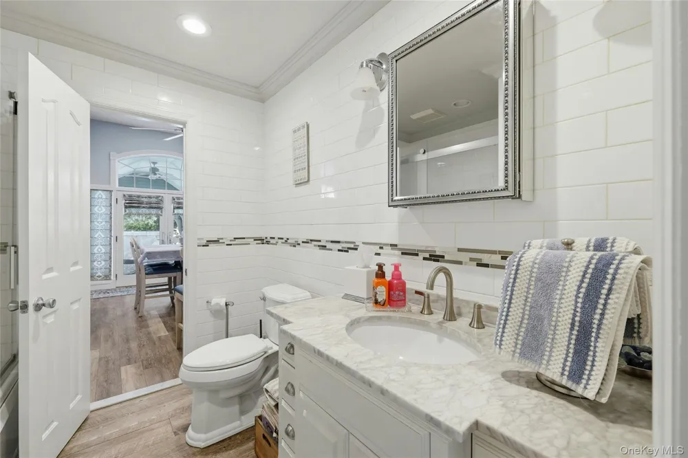852 Jackson Avenue Franklin Square, NY 11010