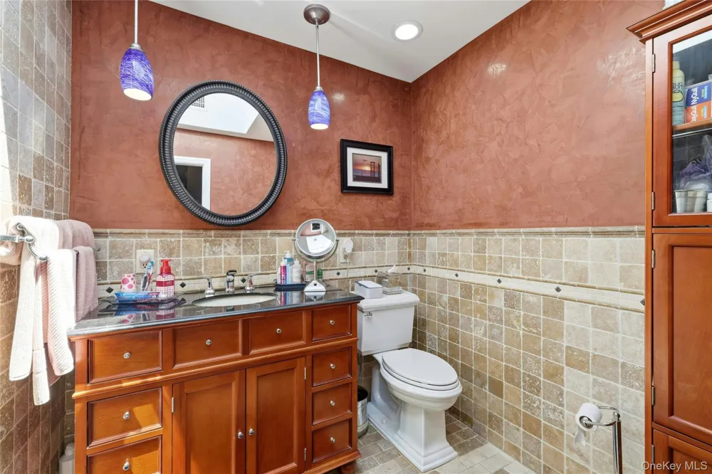 852 Jackson Avenue Franklin Square, NY 11010
