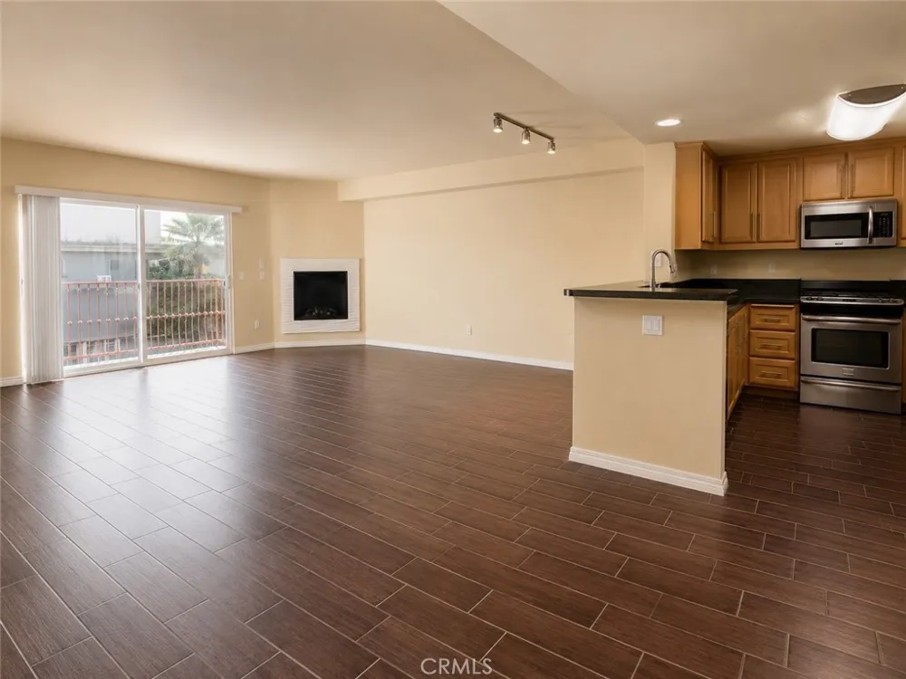 11925 Kling Street #2COL Valley Village, CA 91607