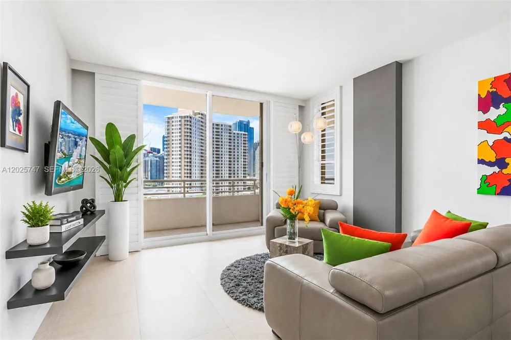 888 Brickell Key Dr #1002 Miami, FL 33131