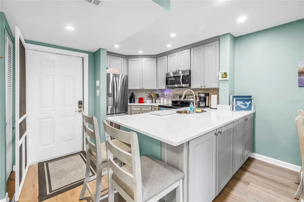 6924 STONES THROW CIRCLE #8103 St Petersburg, FL 33710
