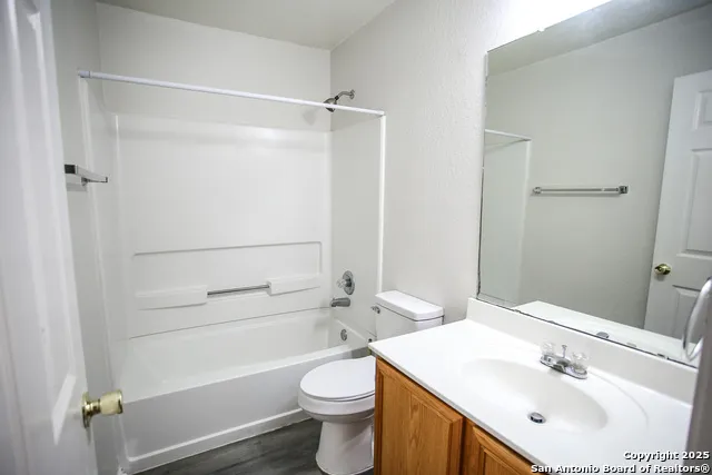 3444 WHISPER BLF Schertz, TX 78108