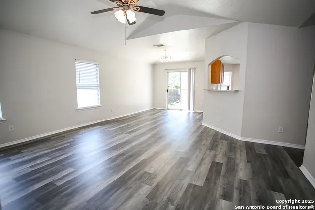 3444 WHISPER BLF Schertz, TX 78108