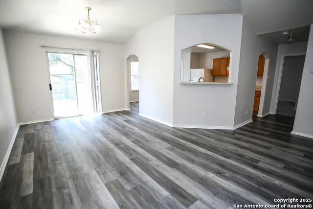 3444 WHISPER BLF Schertz, TX 78108