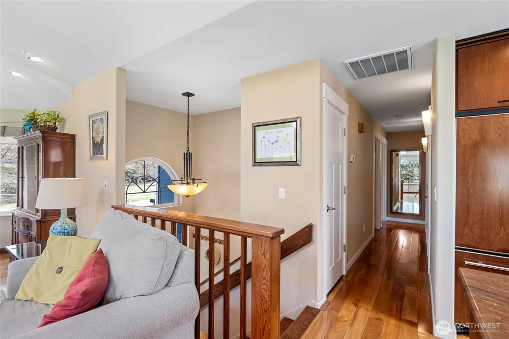561 Fort Ebey Road Coupeville, WA 98239