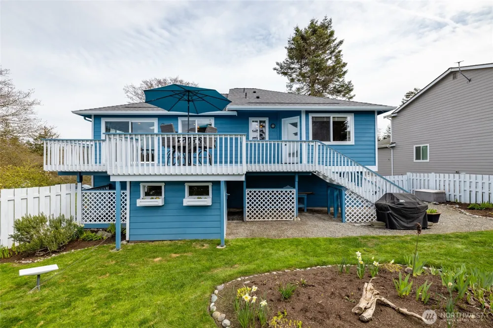 561 Fort Ebey Road Coupeville, WA 98239