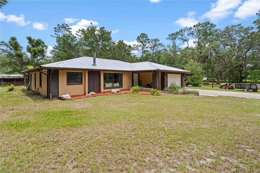 9459 EUBANKS TERRACE Dunnellon, FL 34433