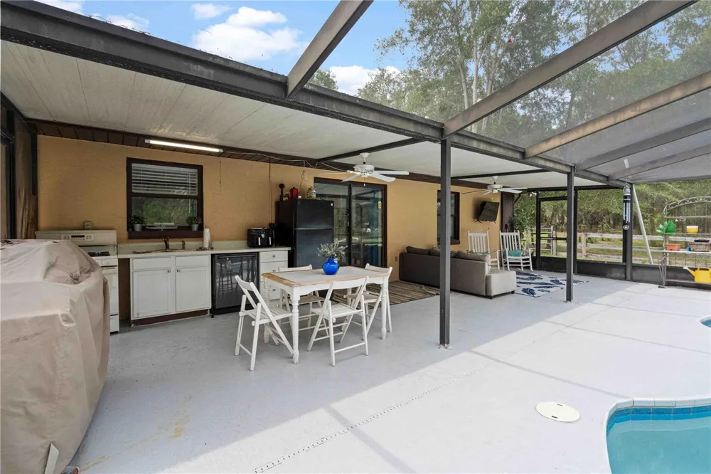 9459 EUBANKS TERRACE Dunnellon, FL 34433