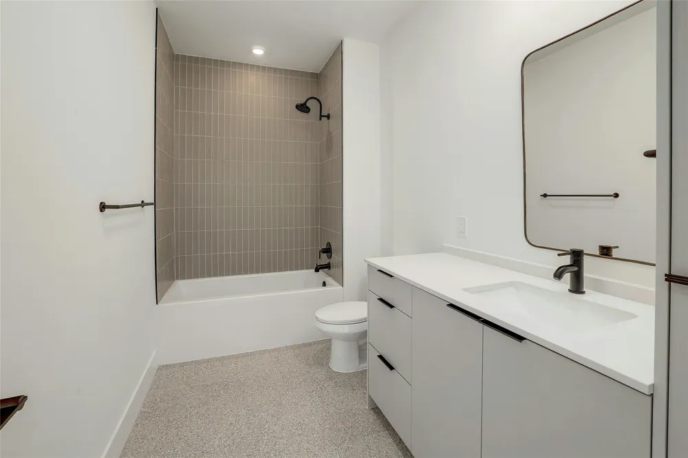 1701 Simond Avenue #327 Austin, TX 78723