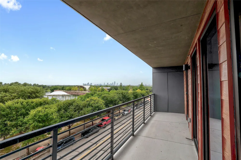 1701 Simond Avenue #327 Austin, TX 78723
