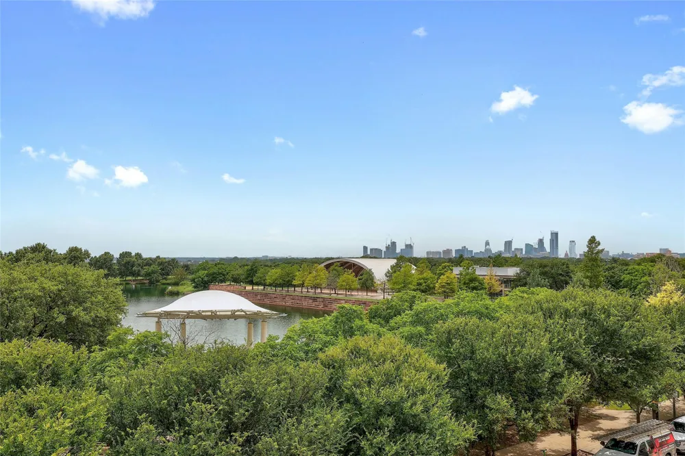 1701 Simond Avenue #327 Austin, TX 78723