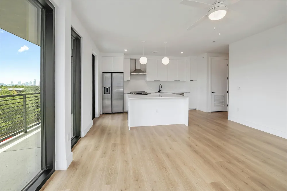 1701 Simond Avenue #327 Austin, TX 78723