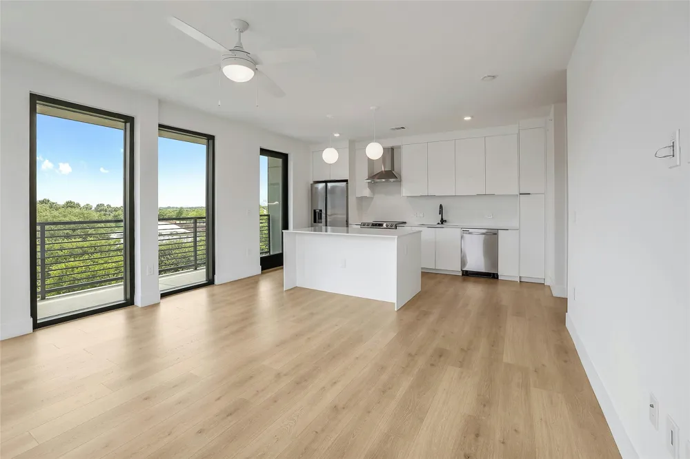 1701 Simond Avenue #327 Austin, TX 78723