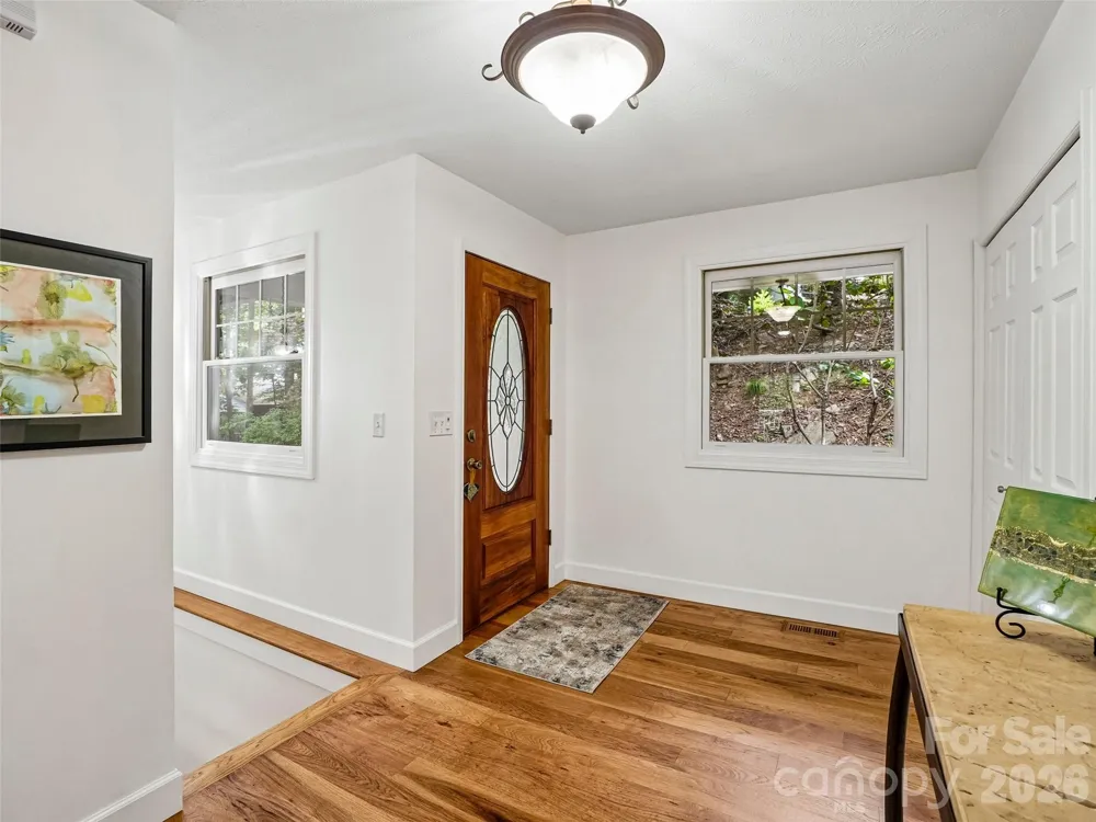 10 Chestnut Top Circle Mills River, NC 28759