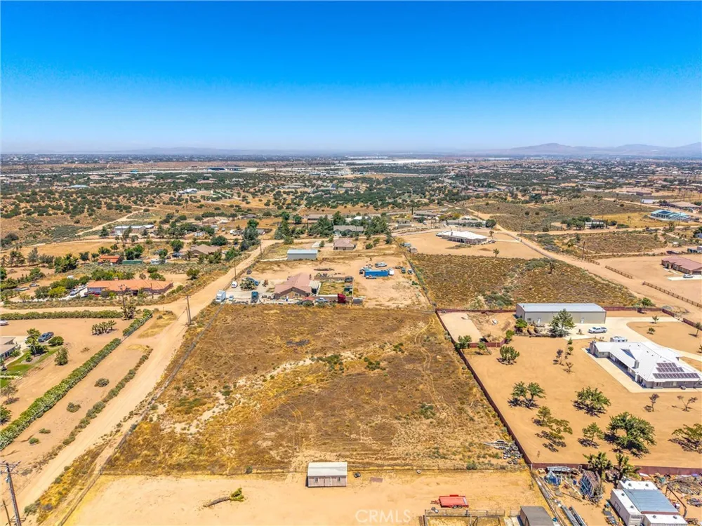 6589 Fremontia Road Oak Hills, CA 92344