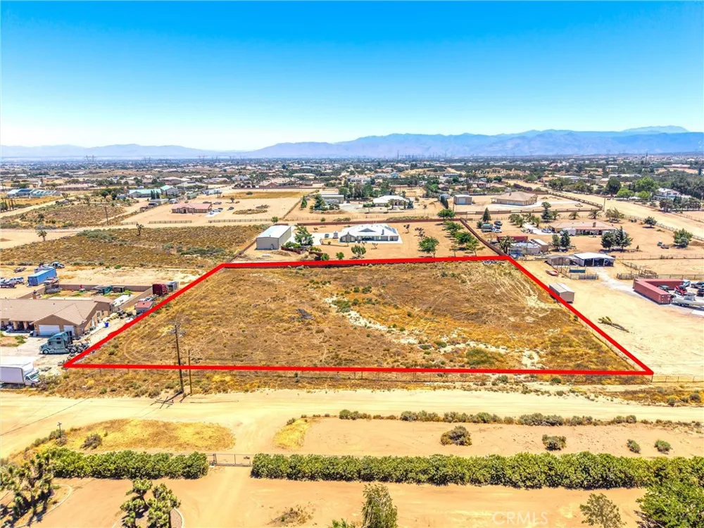 6589 Fremontia Road Oak Hills, CA 92344