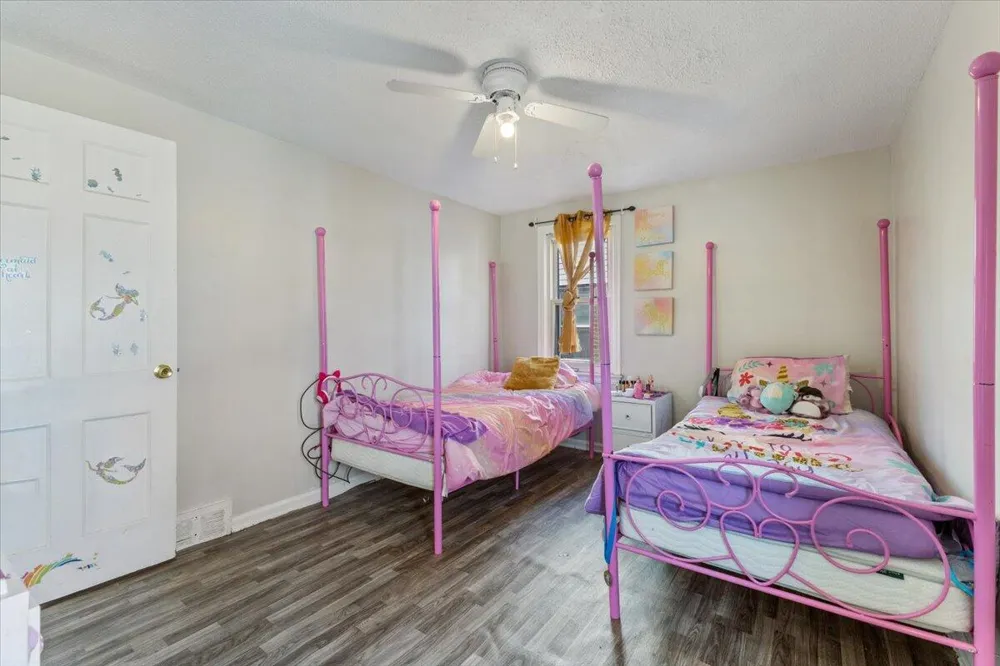 18446 Hartwell Street Detroit, MI 48235