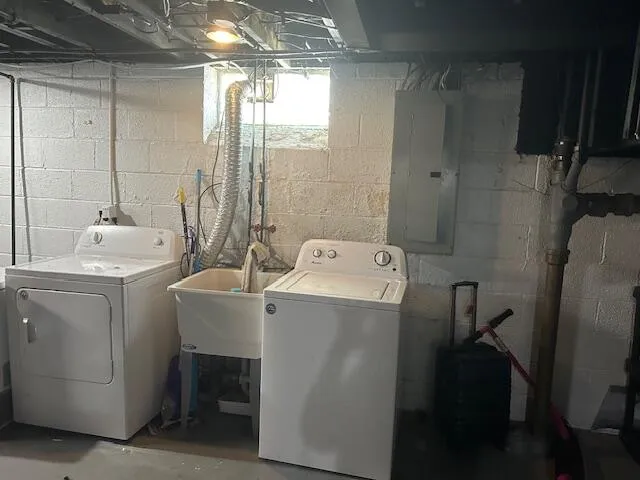 18446 Hartwell Street Detroit, MI 48235