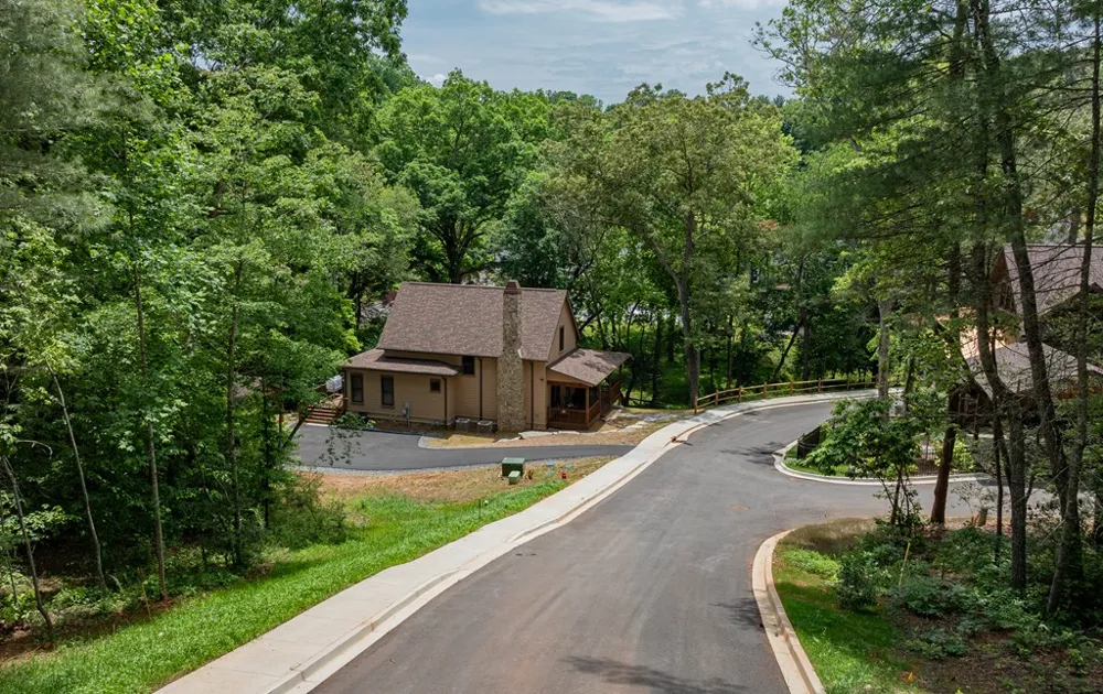 Village Circle West Franklin, NC 28734