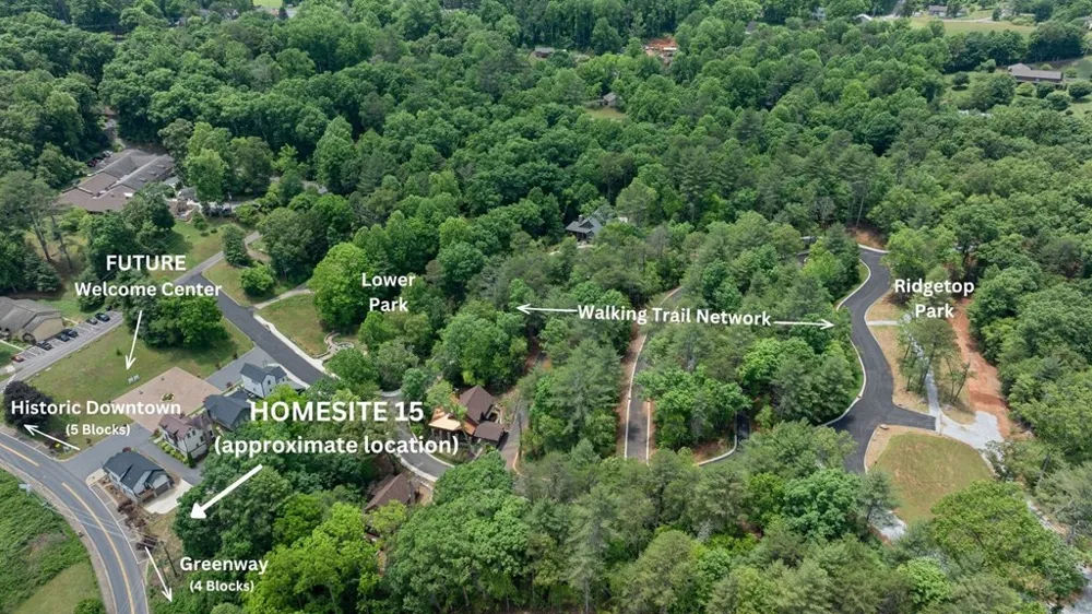 Village Circle West Franklin, NC 28734