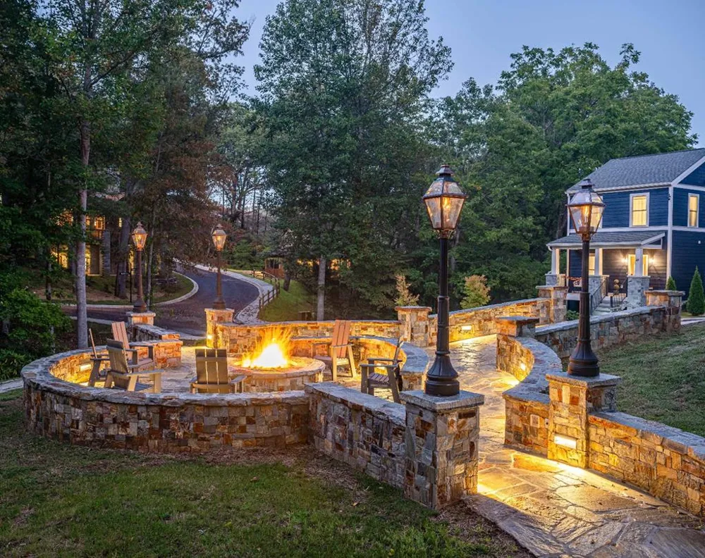 Village Circle West Franklin, NC 28734