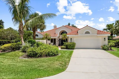 2001 NW Laurel Oak Lane