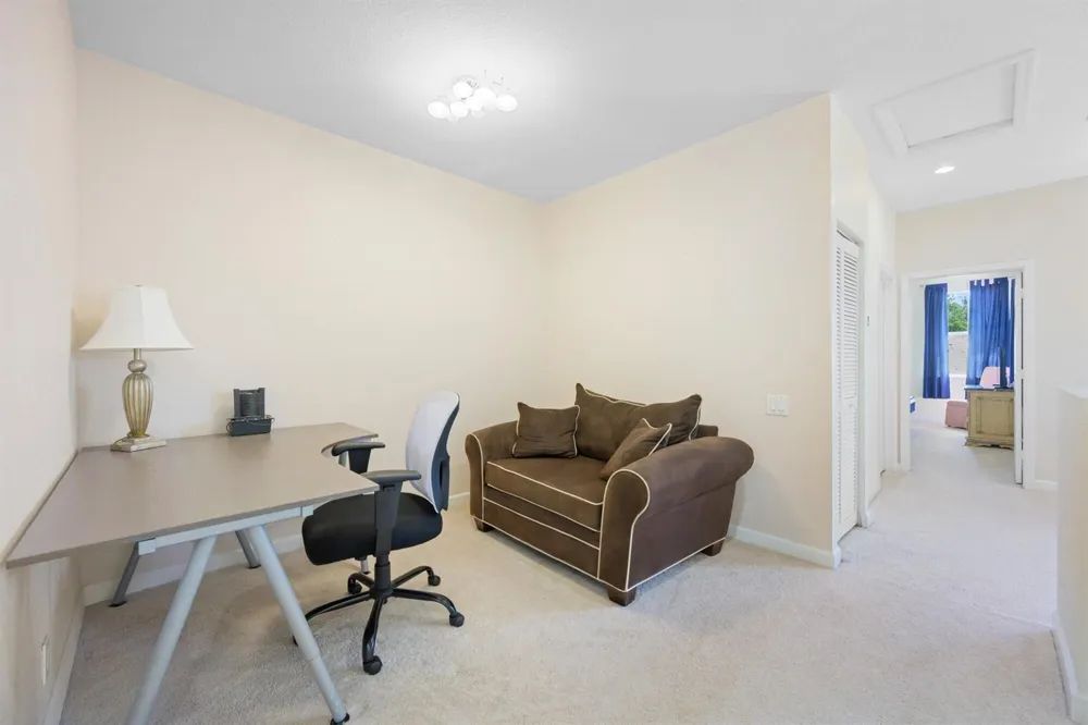 1384 Harbor View W Hollywood, FL 33019