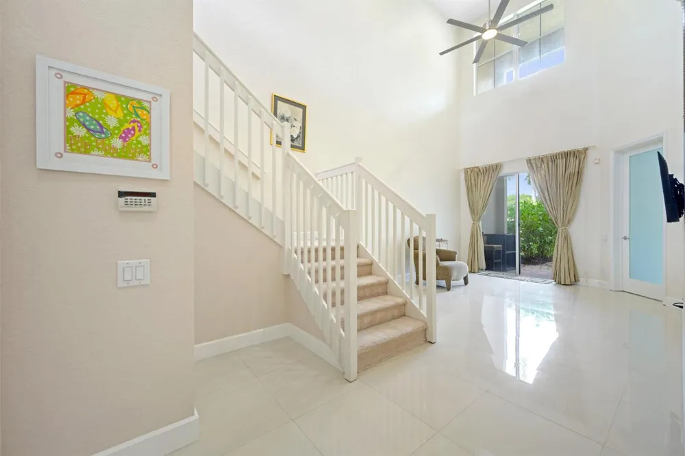 1384 Harbor View W Hollywood, FL 33019
