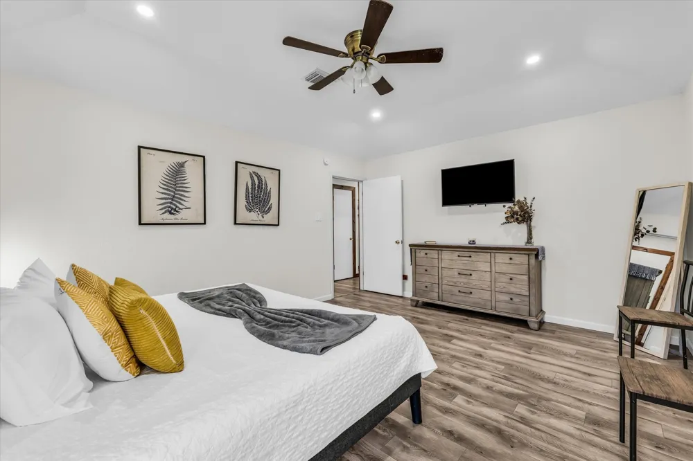 316 E Chapman Road Hewitt, TX 76643