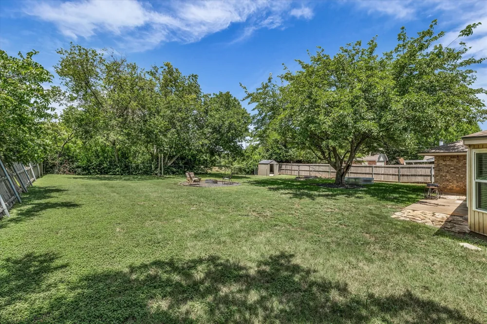 316 E Chapman Road Hewitt, TX 76643