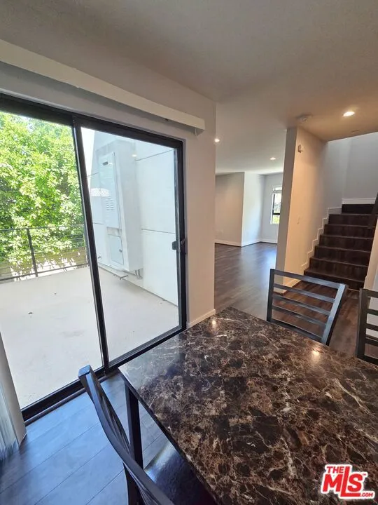 2651 S Hobart Blvd ##9 Los Angeles, CA 90018