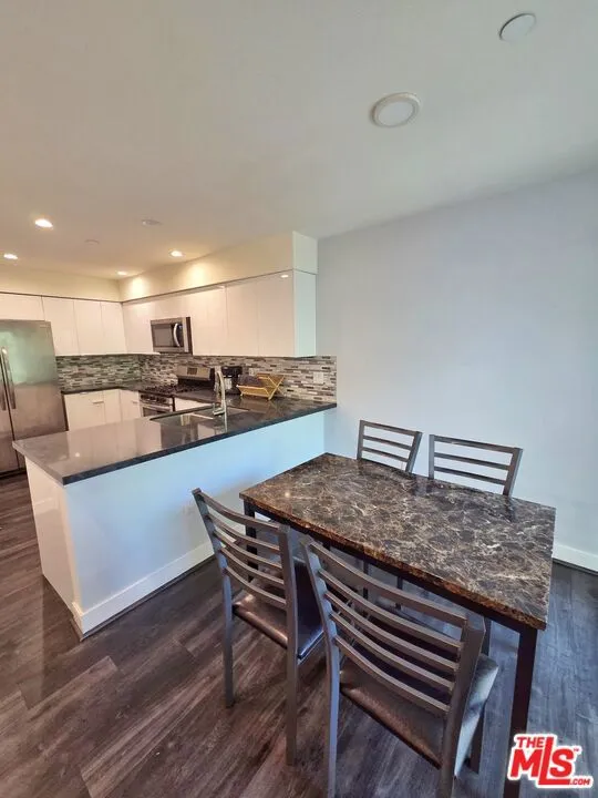 2651 S Hobart Blvd ##9 Los Angeles, CA 90018