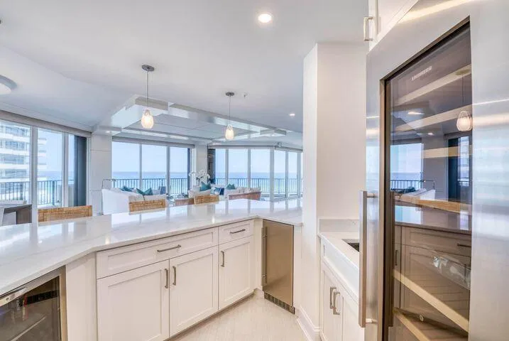 570 Ocean Drive #601 Juno Beach, FL 33408