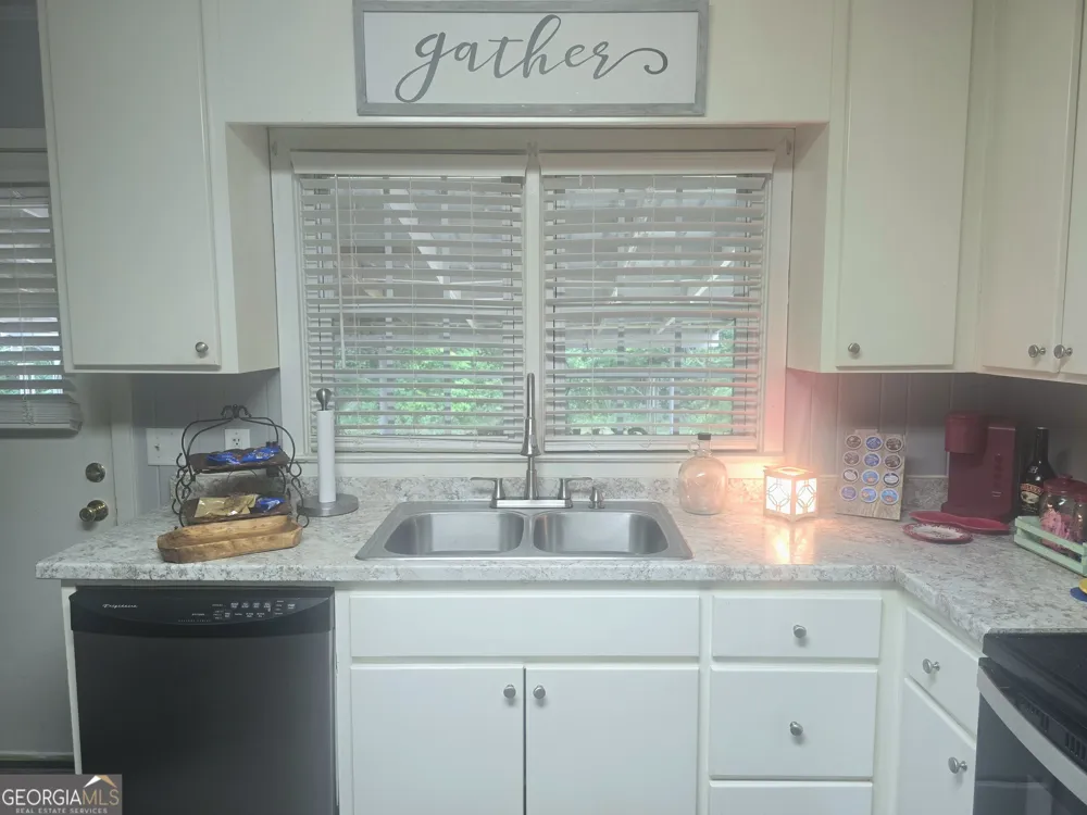 409 W Sultana DR Fitzgerald, GA 31750