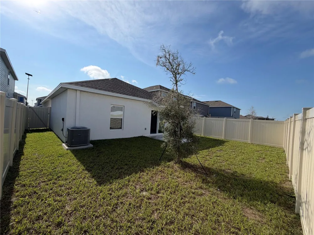 1738 FOREMAN ROAD Eagle Lake, FL 33839