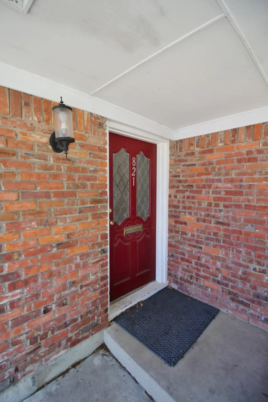 821 Rea Avenue Lancaster, TX 75146