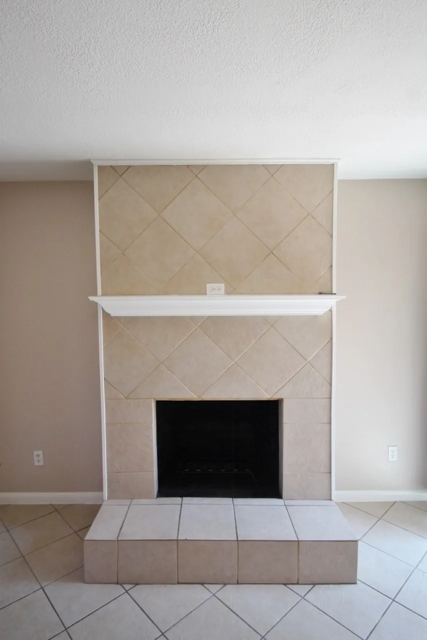 821 Rea Avenue Lancaster, TX 75146