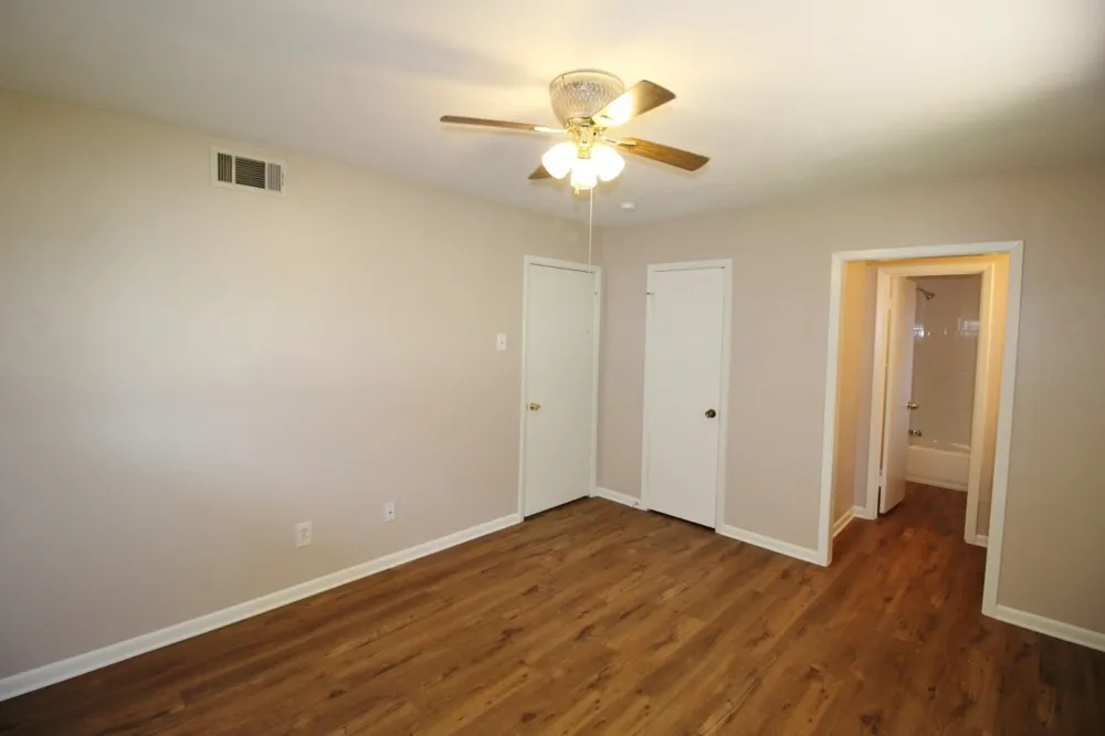 821 Rea Avenue Lancaster, TX 75146