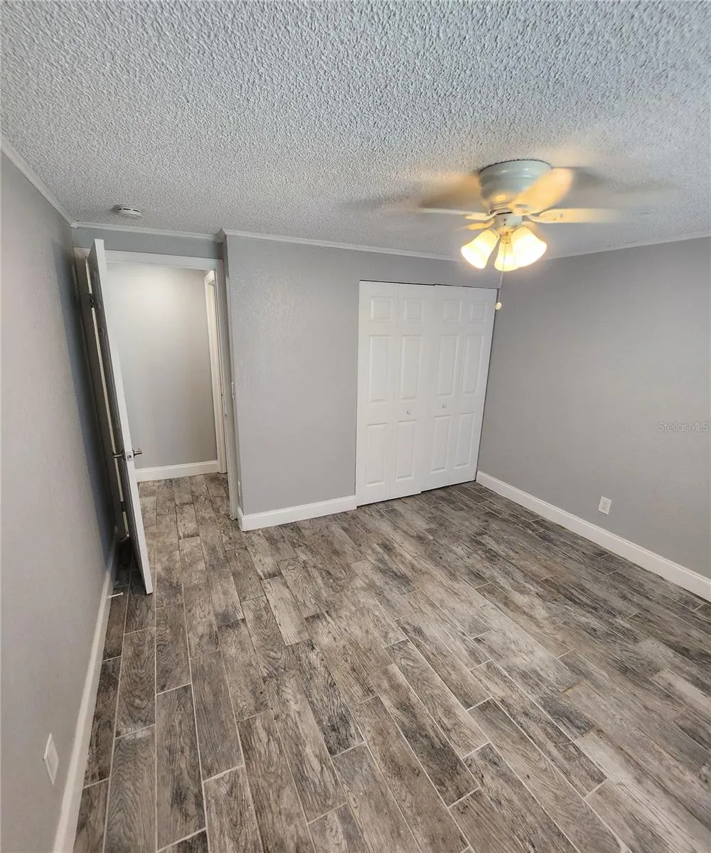 1400 STRAWBERRY PLACE #19 Plant City, FL 33563