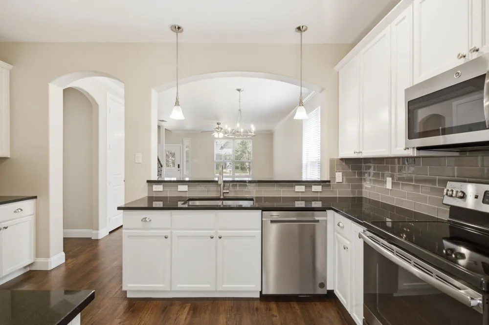 5221 Park Drive River Oaks, TX 76114