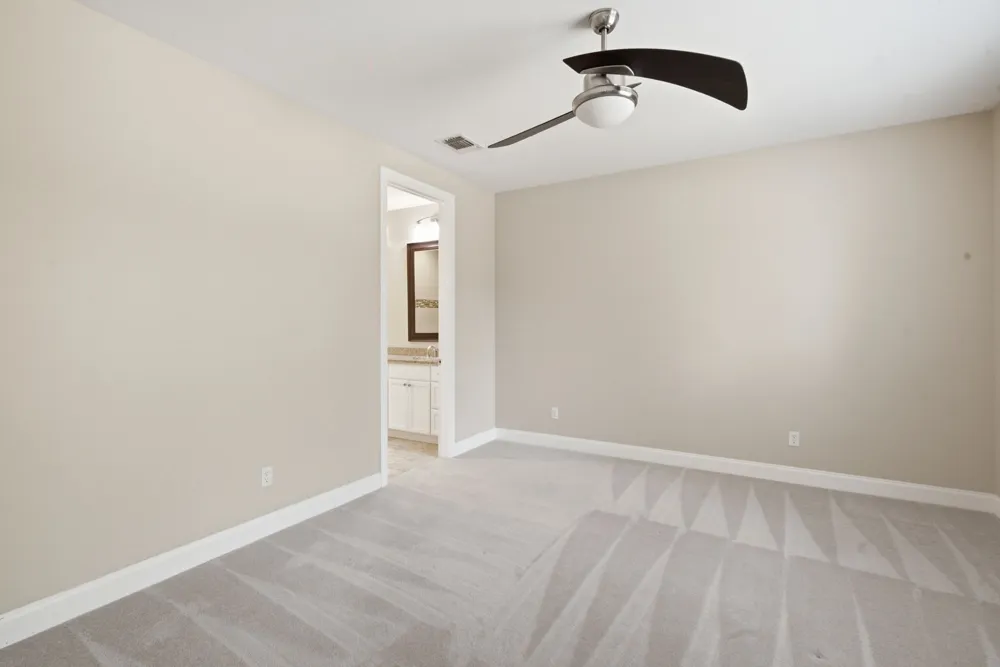 5221 Park Drive River Oaks, TX 76114