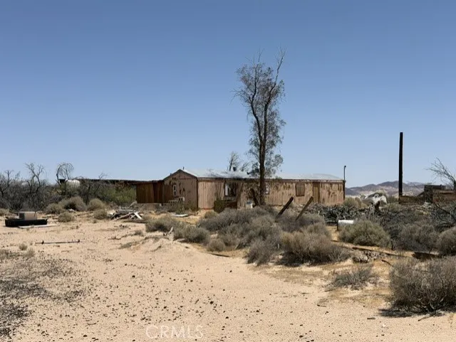 48423 Thoreau Road Newberry Springs, CA 92365