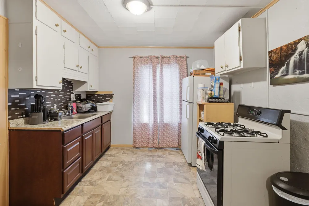 612 Baker Street Lansing, MI 48910