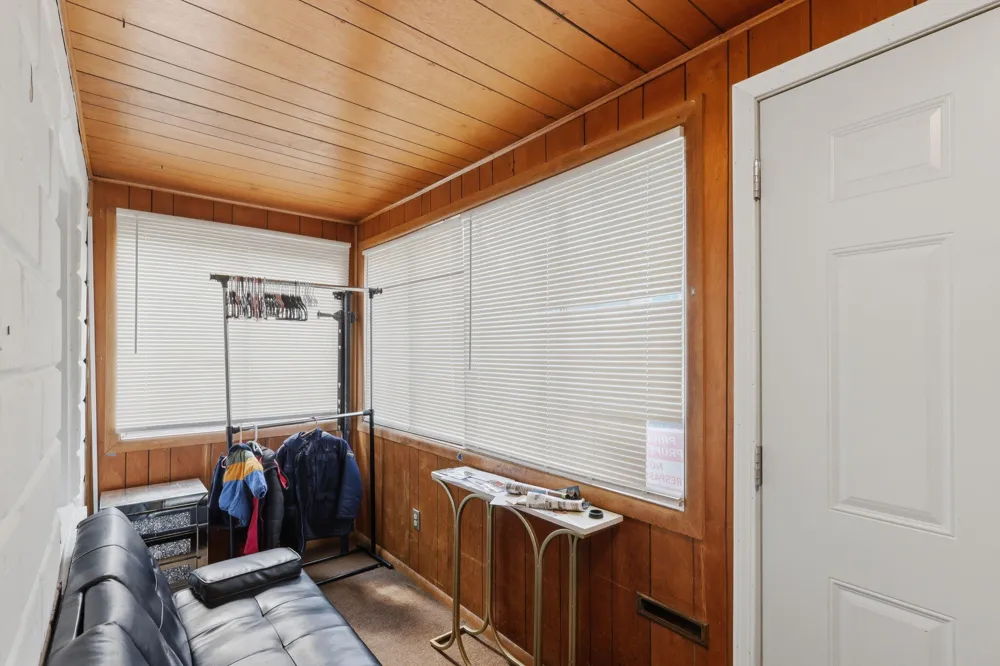 612 Baker Street Lansing, MI 48910