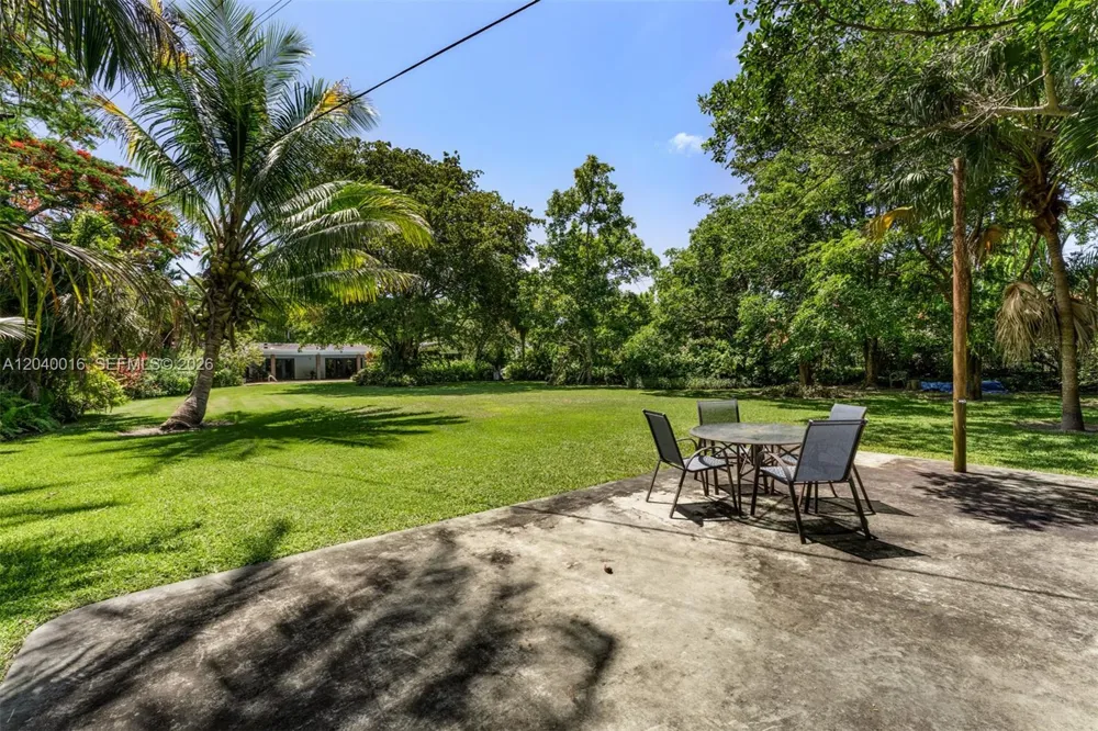 11100 SW 67th Ave Pinecrest, FL 33156