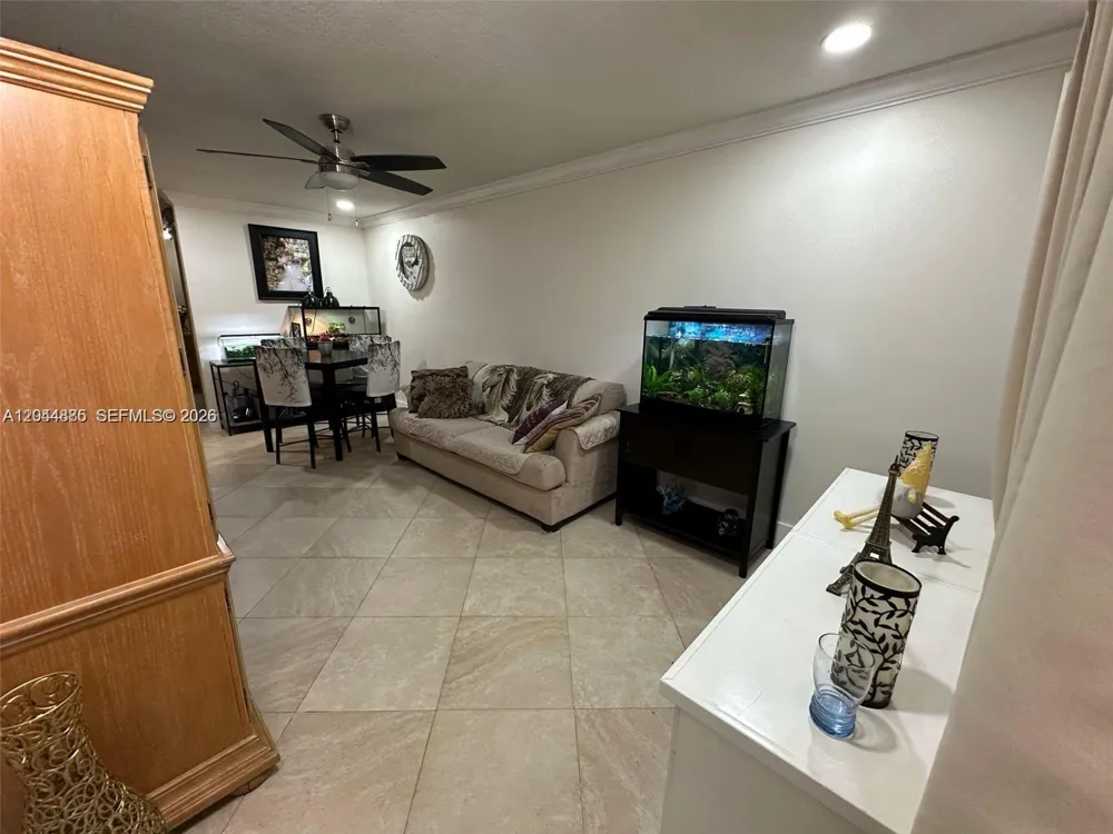 11537 SW 6th St Sweetwater, FL 33174