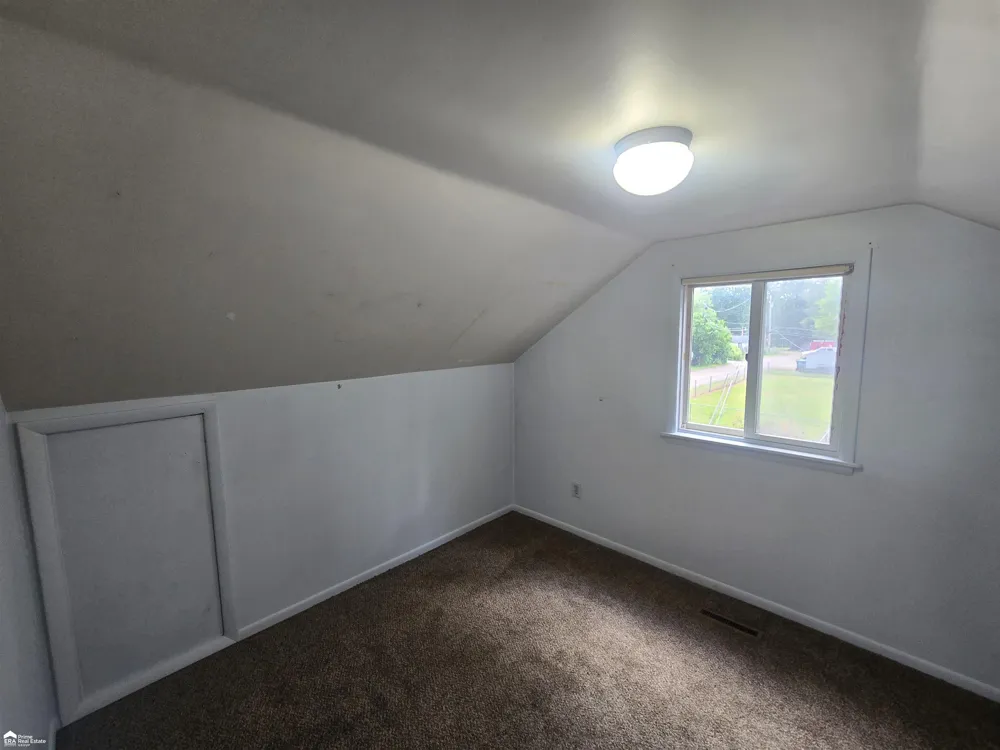 819 W Summit Street Vernon Township, MI 48429